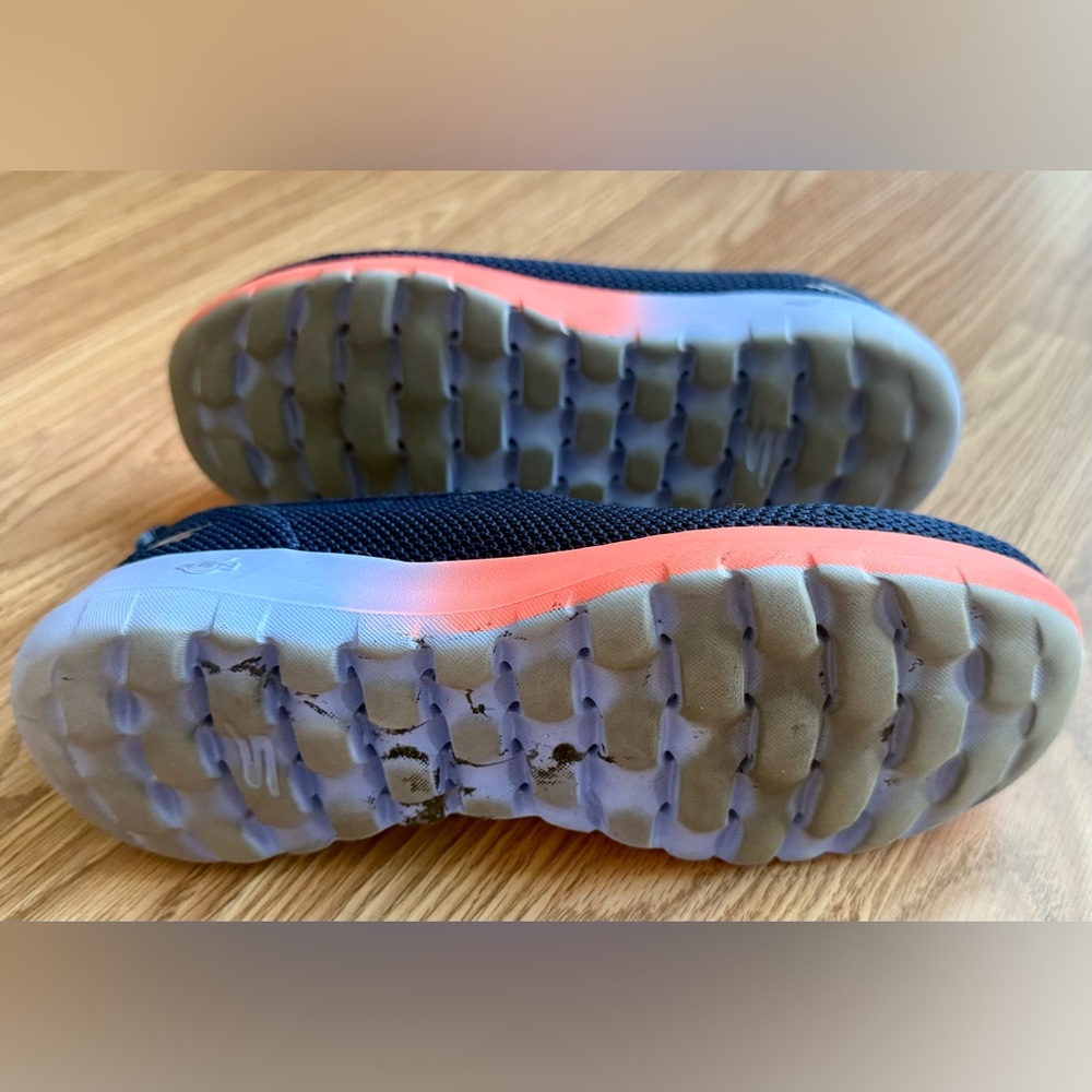 Skechers Stretch Fit Navy and Multi Athletic Slip-Ons - Picture 7 of 7